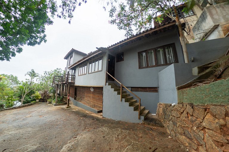 Arquitetura contemporânea à beira-mar